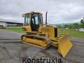 2002 CATERPILLAR D4G XL